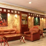 Le Marly Hotel