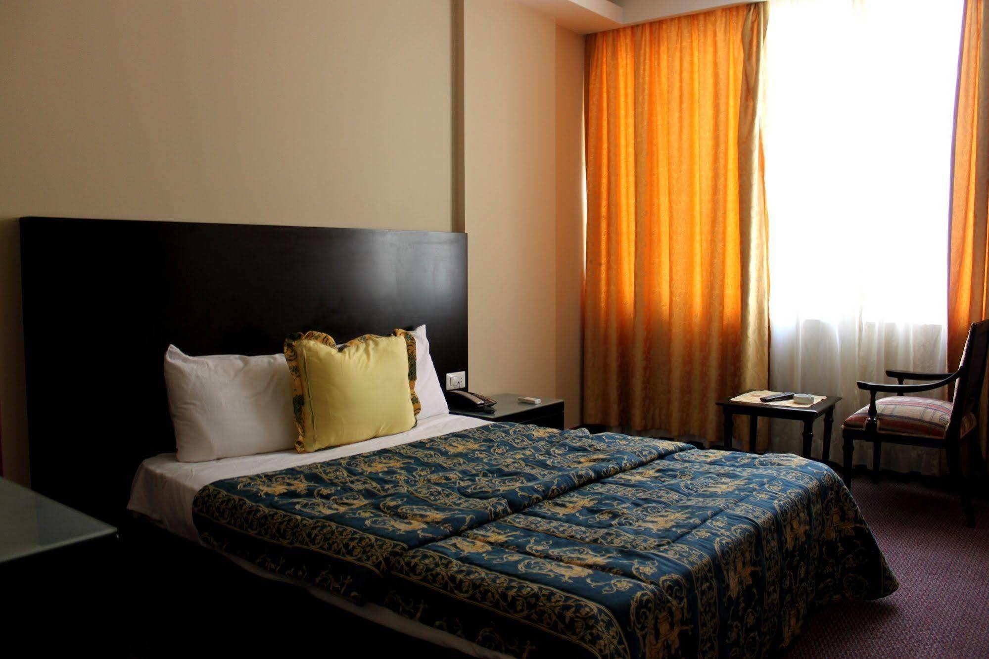 Le Marly Hotel